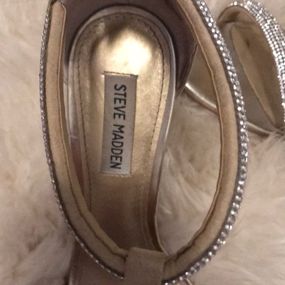 Steve Madden Heels, size 9. - Picture 5 of 7
